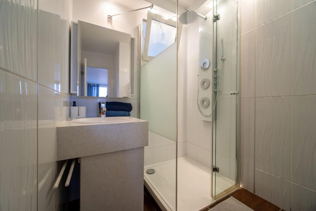 Fully Equipped Apartment Balcony Sleeps 7 Wifi Marseille Eksteriør billede